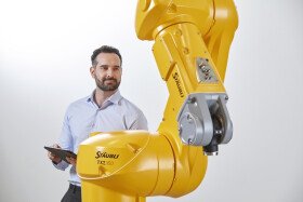 Stäubli představuje tři nové modely TX2 6-osých robotů